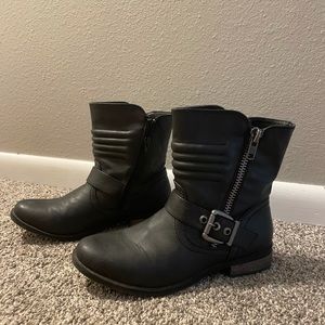 Women’s Boots